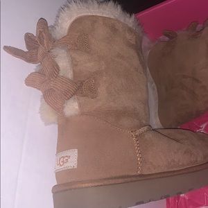 corduroy bailey bow UGGs chestnut